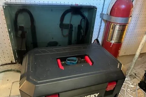 Slide: The Image of Toolbox and fire extinguisher on Egg Harbor 37 Convertible, 1986 model. - 40