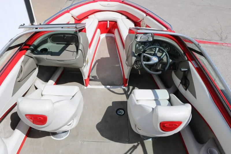 Slide: The Image of Crownline Boats 202 BR 2004 - 17