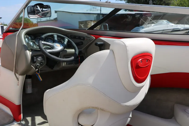 Slide: The Image of Crownline Boats 202 BR 2004 - 26