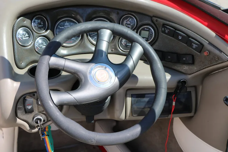 Slide: The Image of Crownline Boats 202 BR 2004 - 28