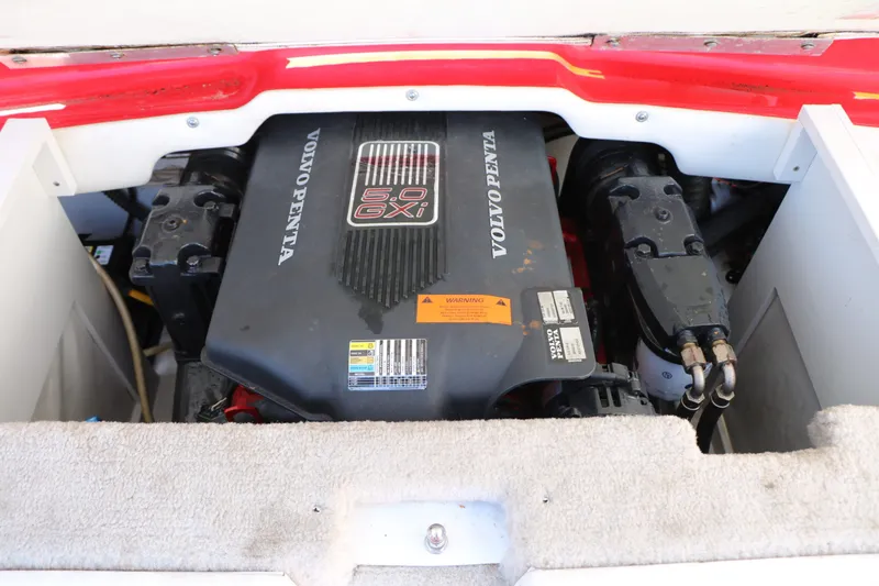 Slide: The Image of Crownline Boats 202 BR 2004 - 30