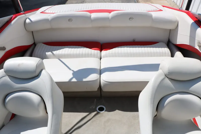 Slide: The Image of Crownline Boats 202 BR 2004 - 33