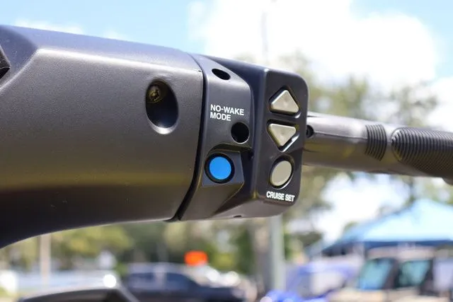 Slide: The Image of Yamaha FX SVHO-CARBON/LIME YELLOW 2021 - 14