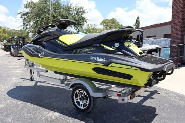 Slide: The Image of Yamaha FX SVHO-CARBON/LIME YELLOW 2021 - 4