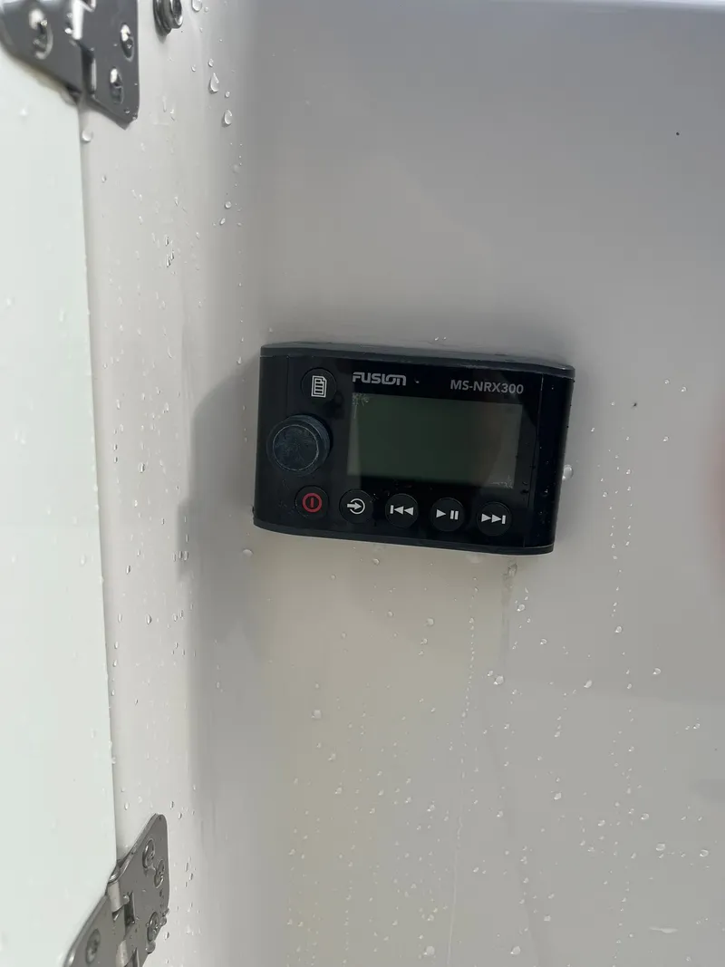 Slide: The Image of Sailfish 325DC 2017 - 11