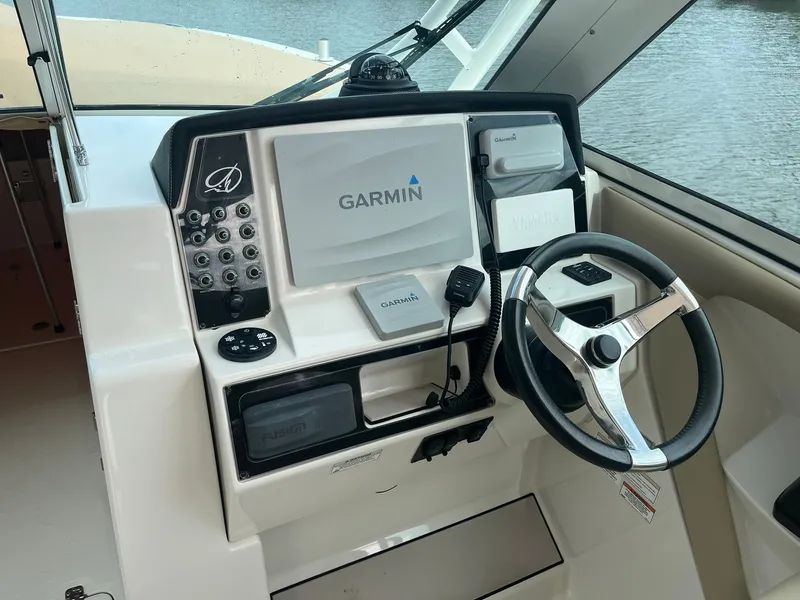 Slide: The Image of Sailfish 325DC 2017 - 16