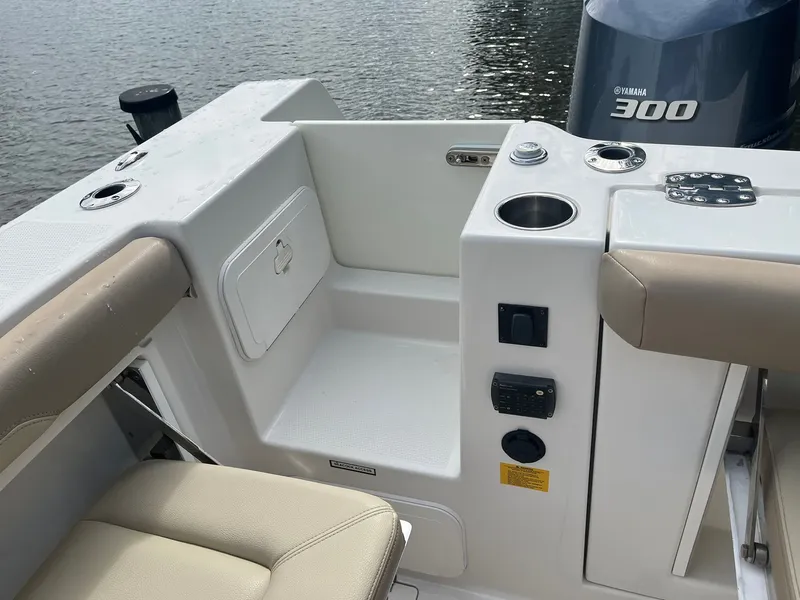 Slide: The Image of Sailfish 325DC 2017 - 9