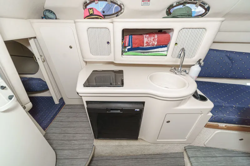 Slide: The Image of Sea Ray Sundancer 260 2002 - 28