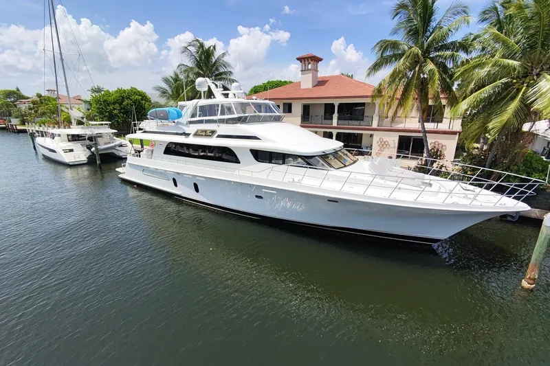 Slide: The Image of Luxury 2006 Cheoy Lee 84 Bravo yacht cruising on a sunny day. - 3