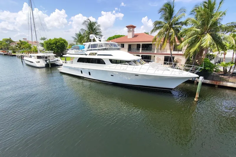 Slide: The Image of Luxury 2006 Cheoy Lee 84 Bravo yacht cruising on a sunny day. - 4