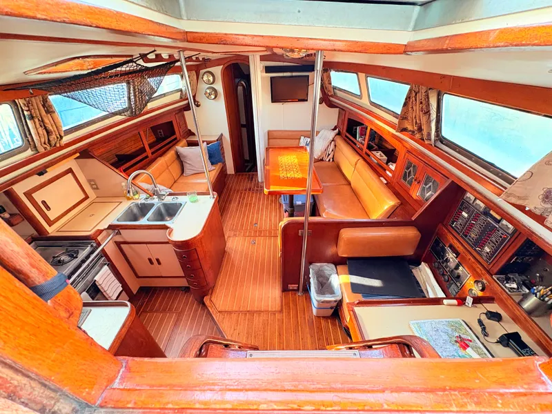 Slide: The Image of CAL 44 1985 - 12