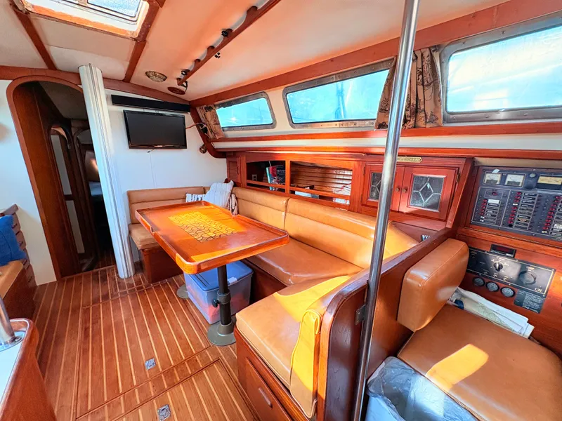 Slide: The Image of CAL 44 1985 - 17