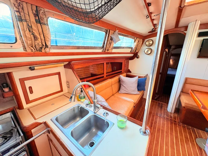 Slide: The Image of CAL 44 1985 - 20