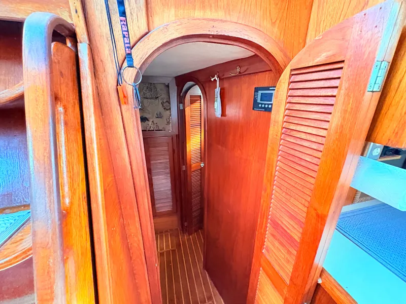 Slide: The Image of CAL 44 1985 - 30