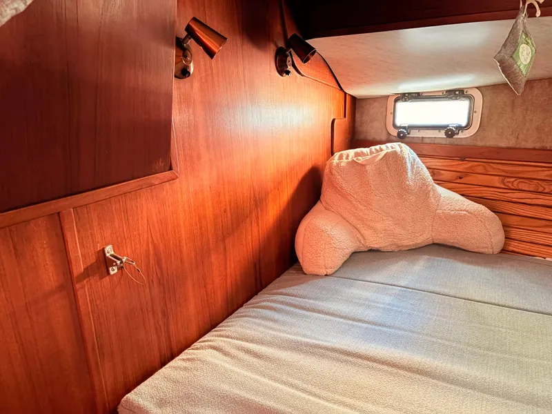 Slide: The Image of CAL 44 1985 - 35