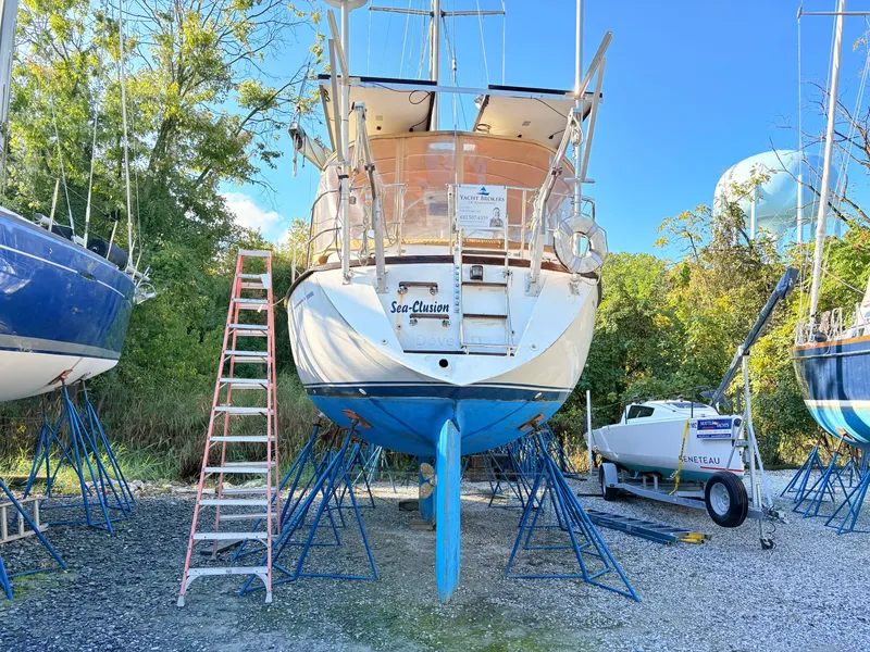 Slide: The Image of CAL 44 1985 - 4