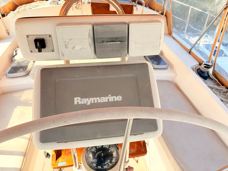 Slide: The Image of CAL 44 1985 - 9