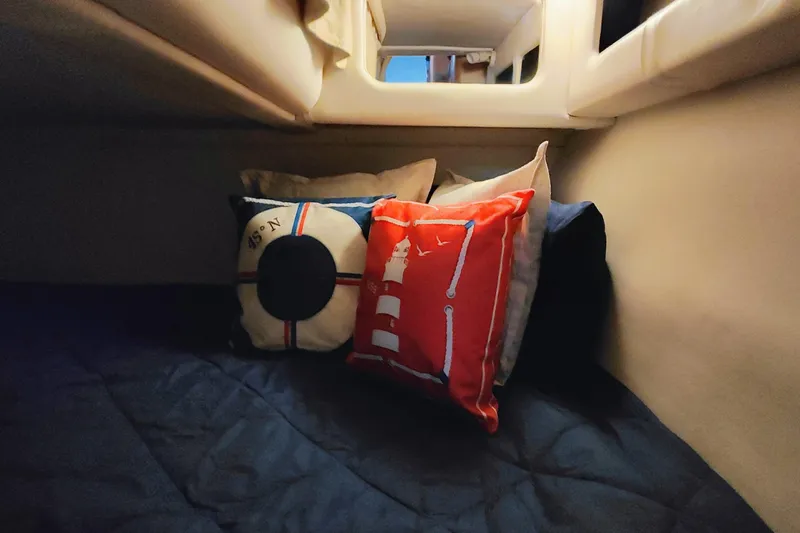 Slide: The Image of Mid-Cabin (Aft Berth) - 17