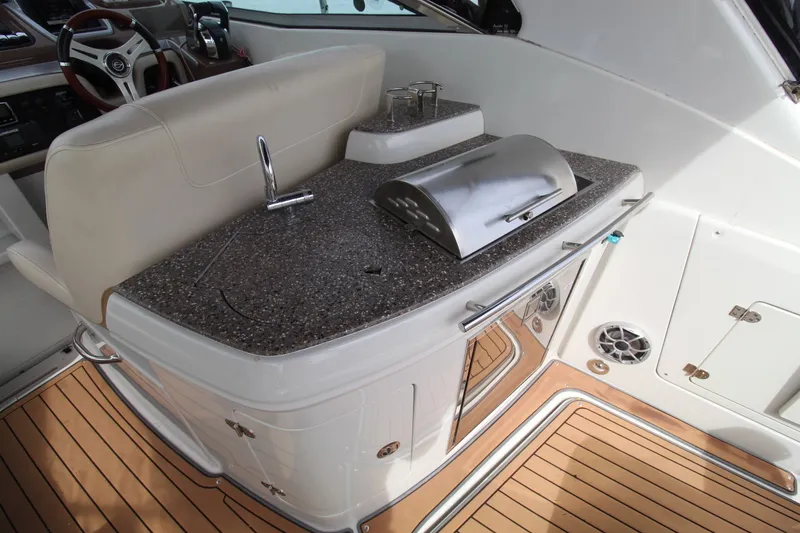 Slide: The Image of Crownline Boats 294 CR 2017 - 14