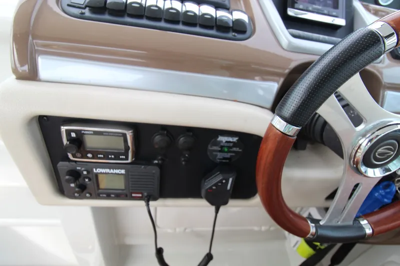 Slide: The Image of Crownline Boats 294 CR 2017 - 21