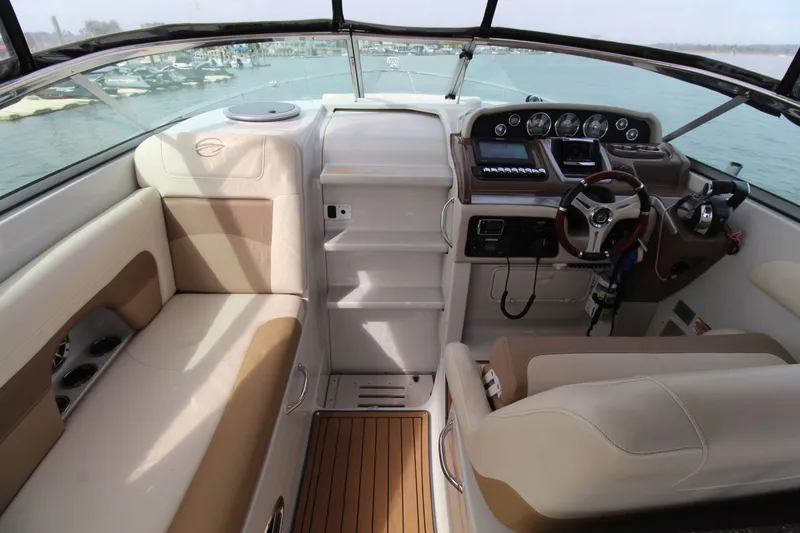 Slide: The Image of Crownline Boats 294 CR 2017 - 22