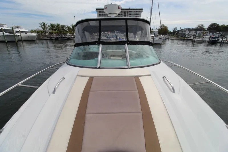 Slide: The Image of Crownline Boats 294 CR 2017 - 24