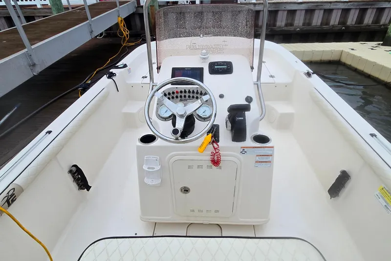 Slide: The Image of Stern view of Yamaha 115 HP with 129 hours - 11