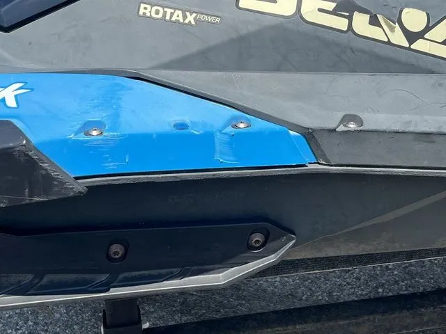 Slide: The Image of Sea-Doo Spark 2up 2016 - 12