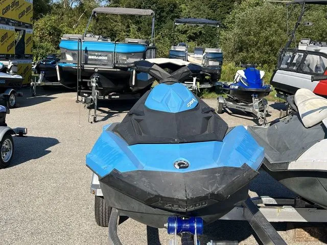 Slide: The Image of Sea-Doo Spark 2up 2016 - 19