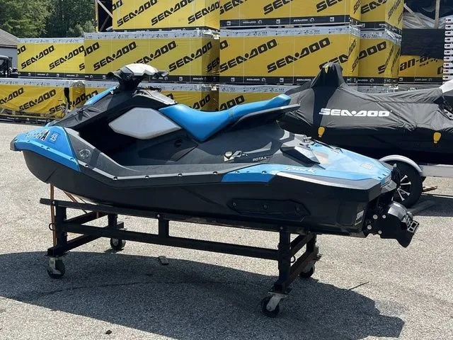 Slide: The Image of Sea-Doo Spark 2up 2016 - 8