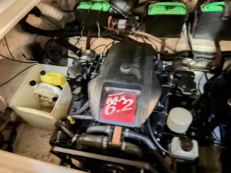 Slide: The Image of Rinker Fiesta Vee 342 2002 - 31