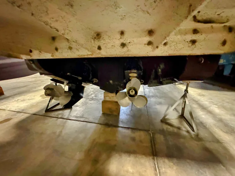 Slide: The Image of Rinker Fiesta Vee 342 2002 - 36