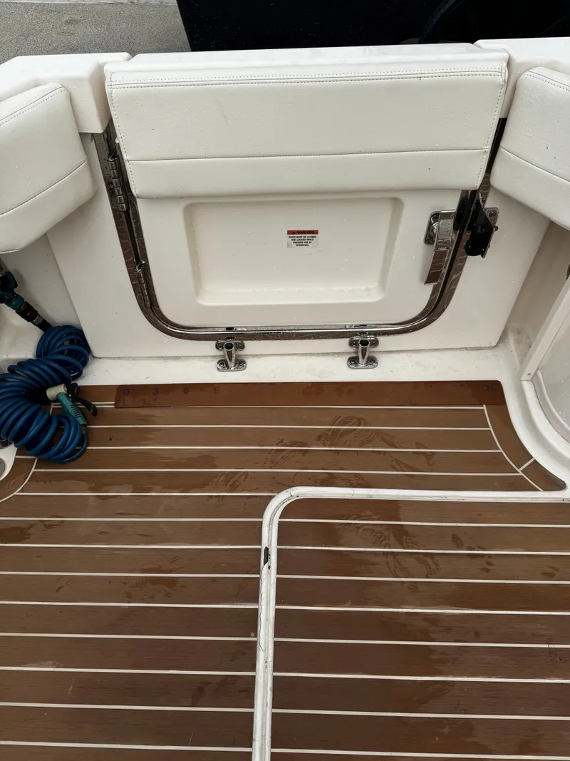 Slide: The Image of Grady-White Express 370 2021 - 14