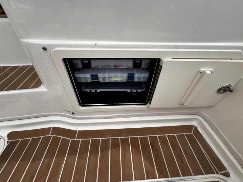 Slide: The Image of Grady-White Express 370 2021 - 35