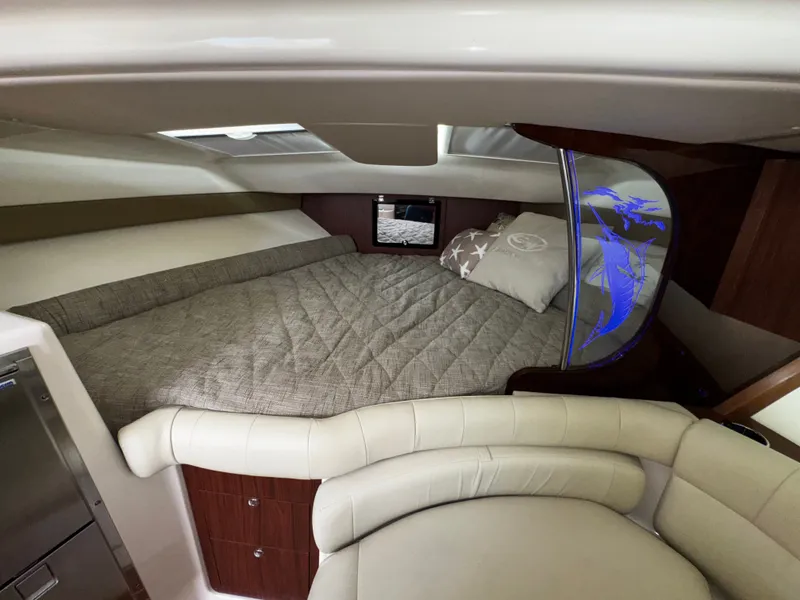 Slide: The Image of Grady-White Express 370 2021 - 39