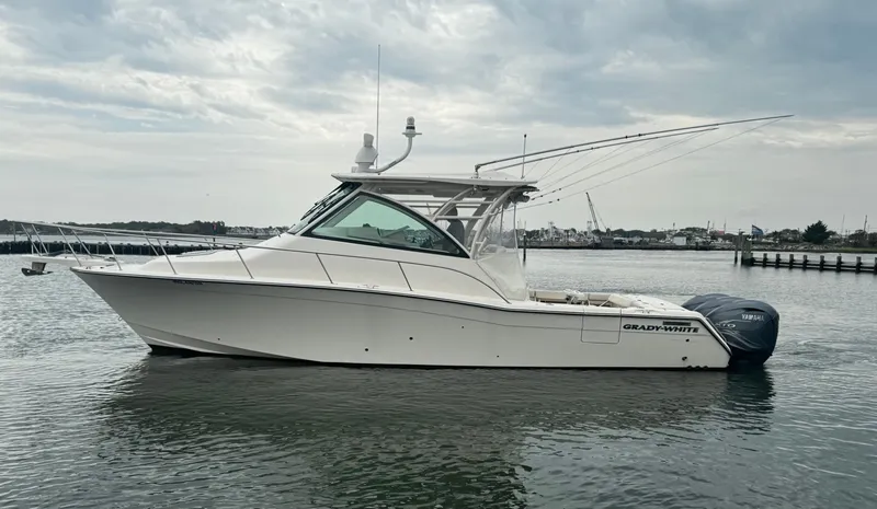 Slide: The Image of Grady-White Express 370 2021 - 6