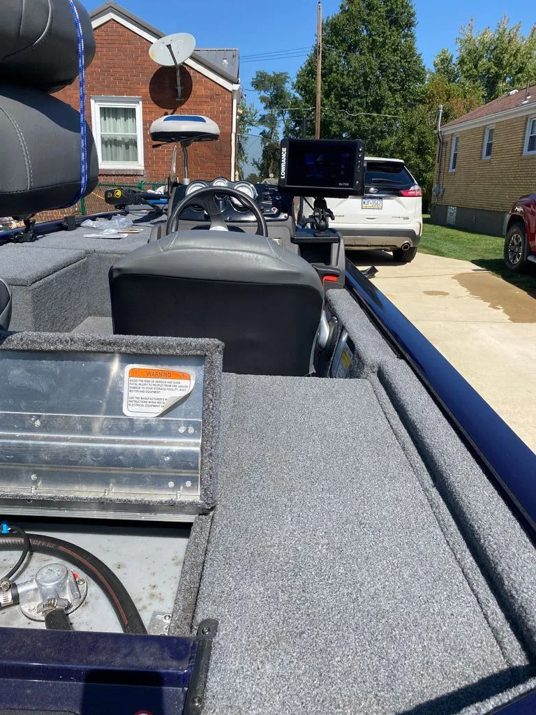 Slide: The Image of Tracker PRO 2022 - 13