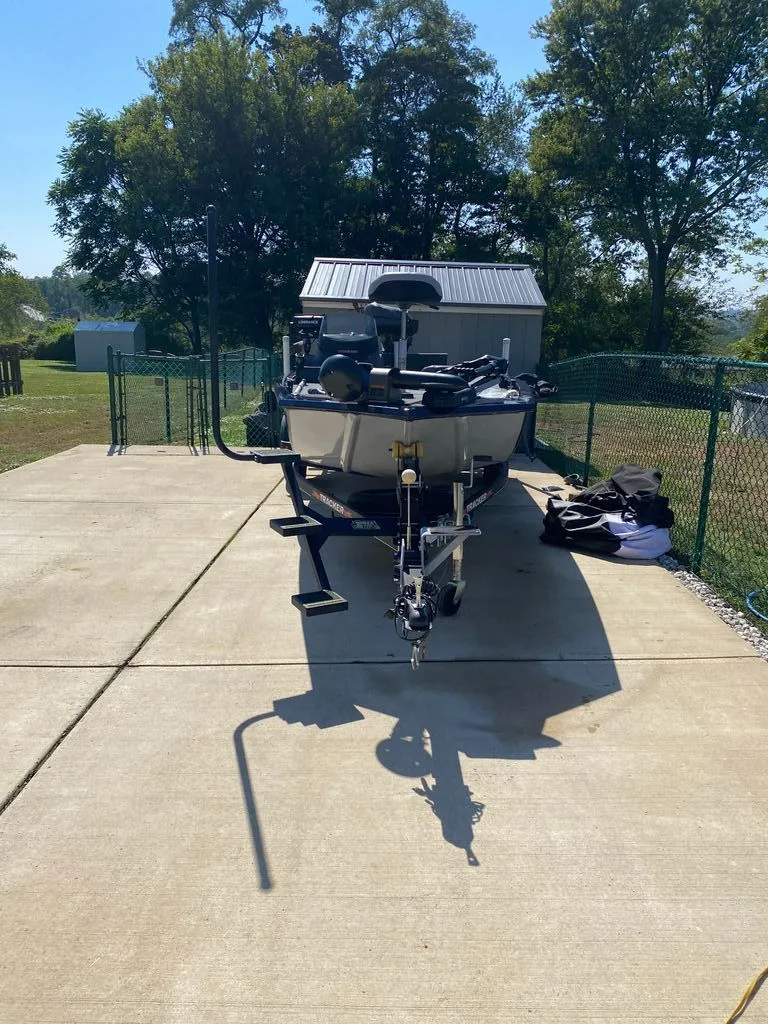 Slide: The Image of Tracker PRO 2022 - 2