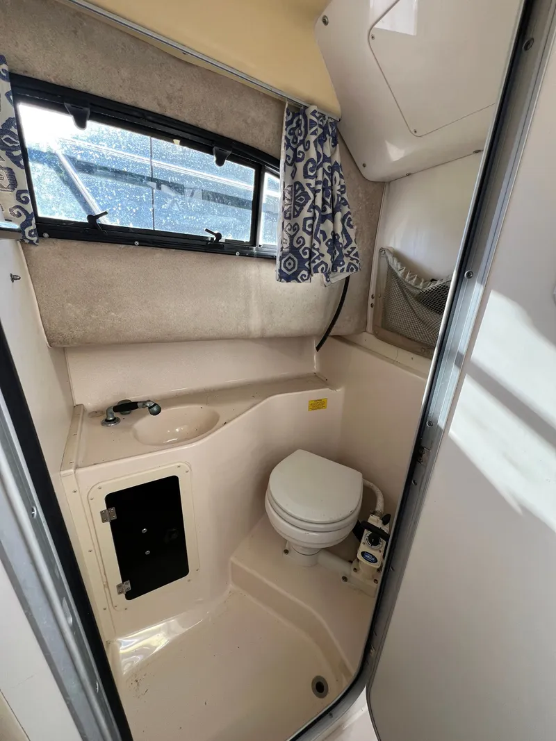 Slide: The Image of Grady-White Sailfish 282 2001 - 13