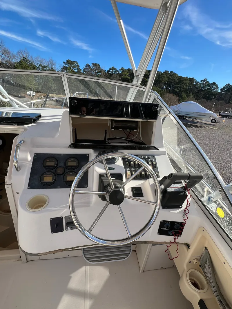 Slide: The Image of Grady-White Sailfish 282 2001 - 7