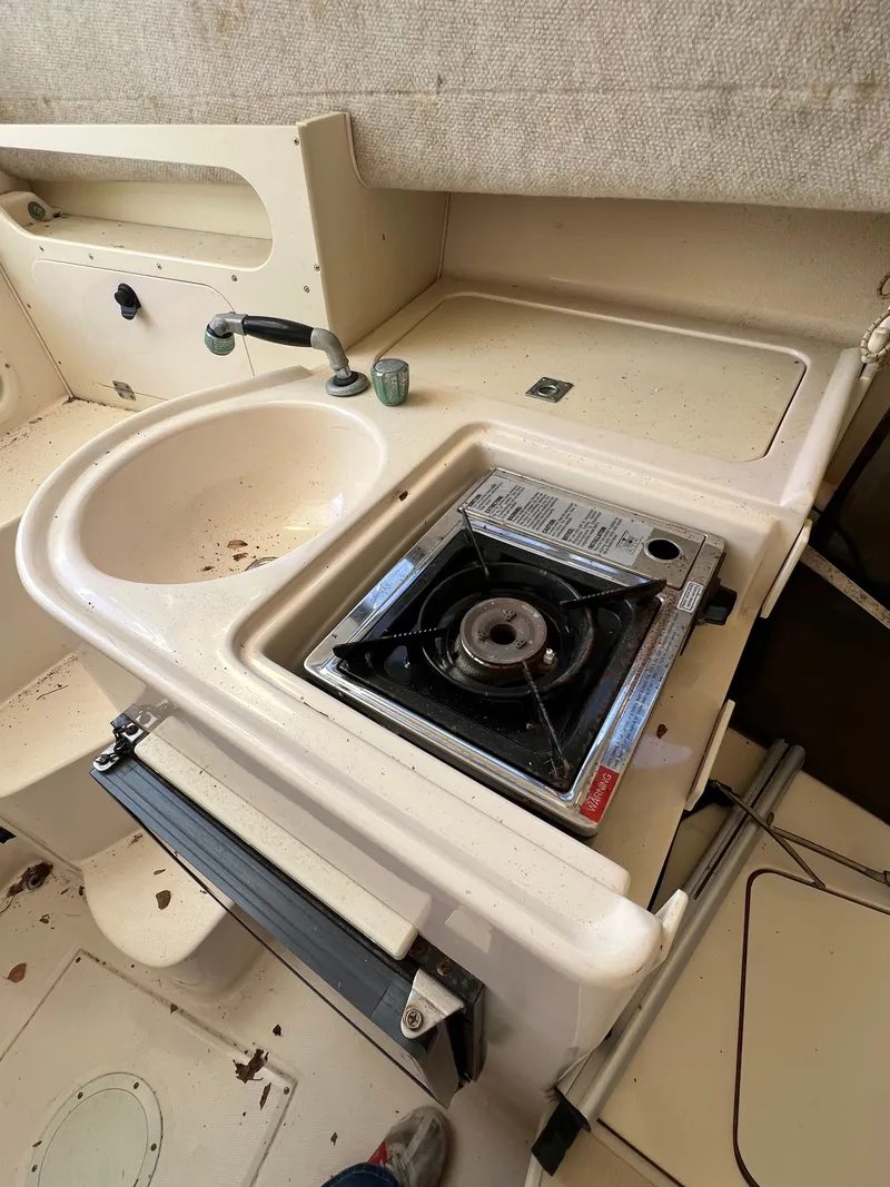 Slide: The Image of Grady-White Sailfish 282 2001 - 9