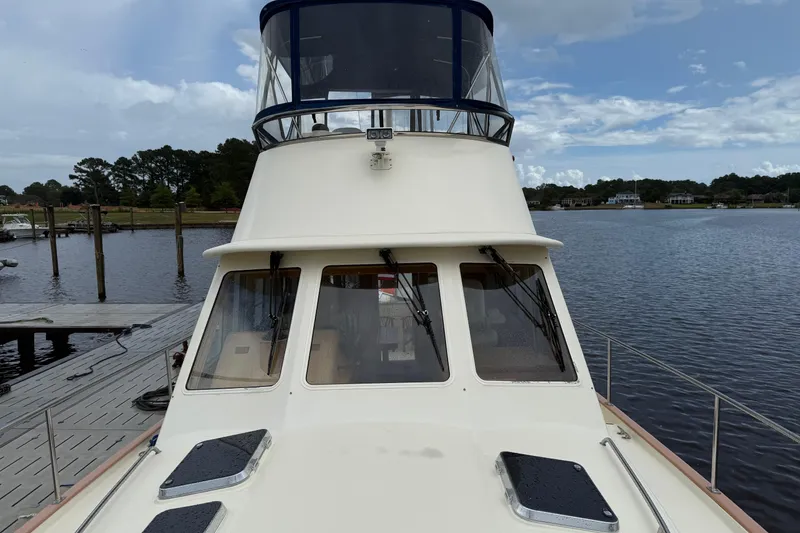 Slide: The Image of Foredeck Looking Aft - 10