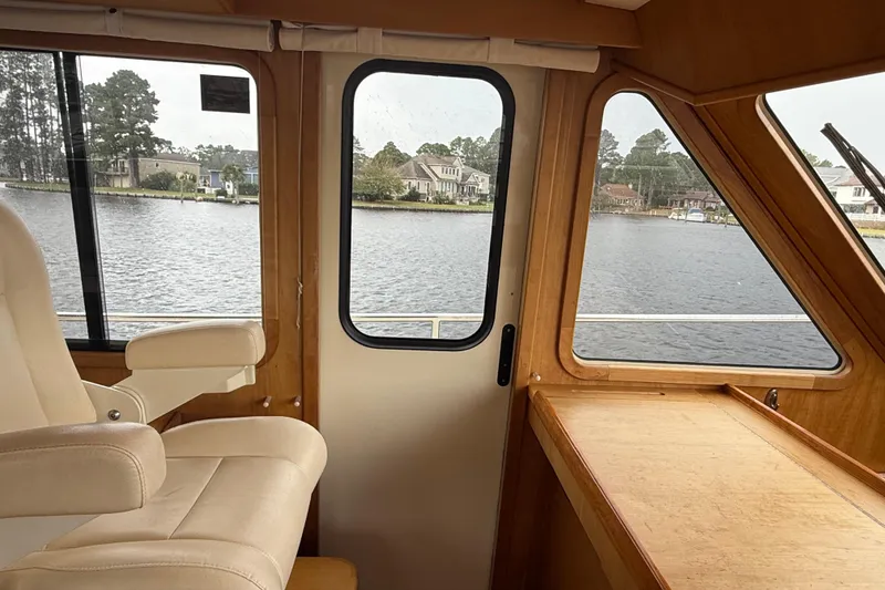 Slide: The Image of Port Side Door - 28