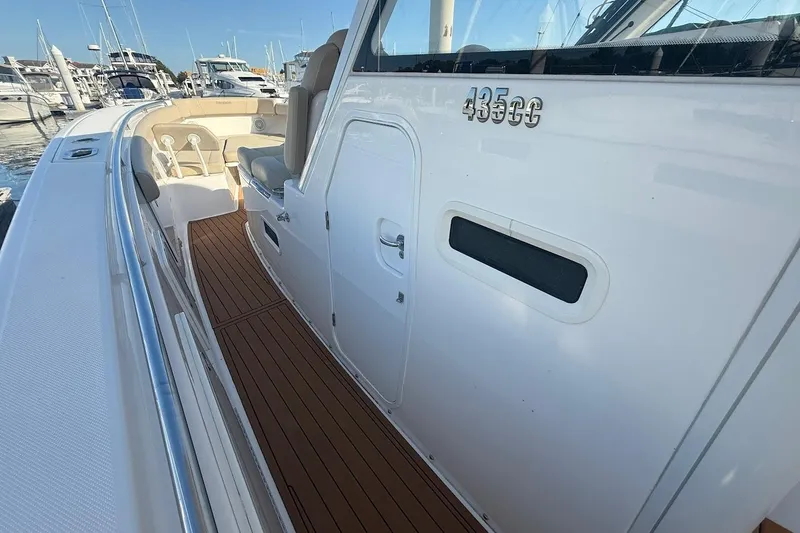 Slide: The Image of Interior of 2020 Everglades 435 Center Console with modern amenities and sleek design. - 20