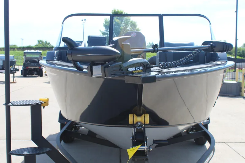 Slide: The Image of 2026 Tracker Targa V-18 Combo boat with Minn Kota PowerDrive motor. - 4