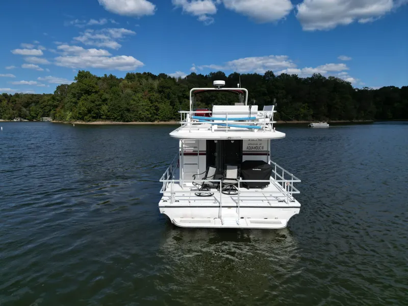 Slide: The Image of Gibson 47 Executive 1998 - 6