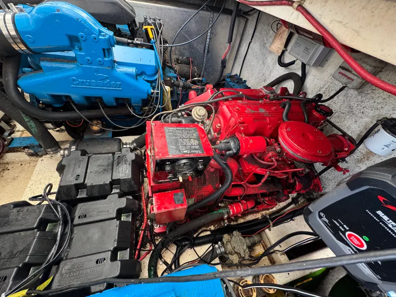 Slide: The Image of Gibson 47 Executive 1998 - 72