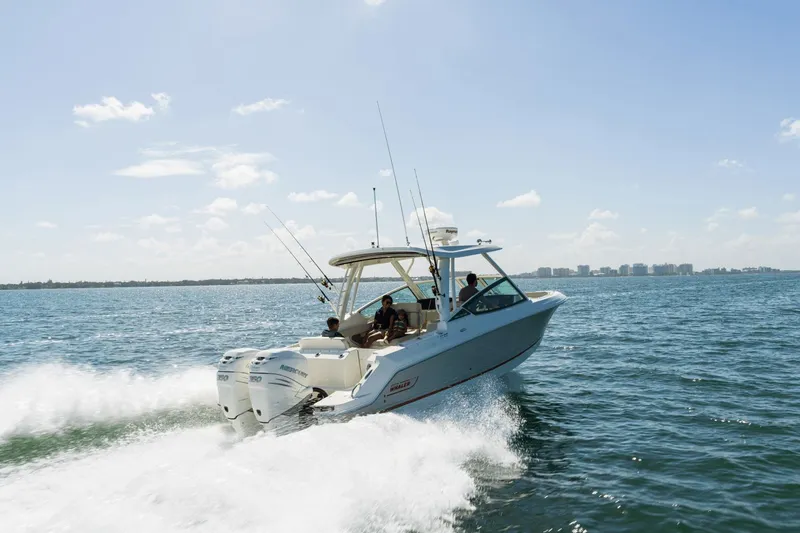Slide: The Image of Boston Whaler 280 Vantage 2026 - 9