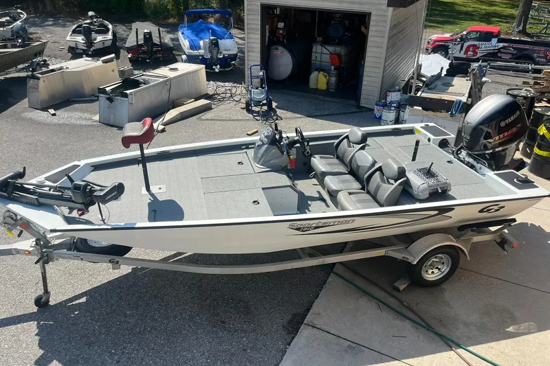Slide: The Image of 2020 G3 BOATS Sportsman 1810 with Yamaha Vmax 115 SHO, parked outdoors. - 10