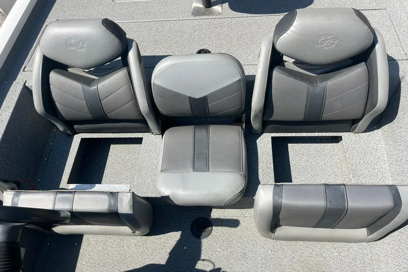 Slide: The Image of 2020 G3 BOATS Sportsman 1810 interior seating with gray upholstery and Yamaha Vmax 115 SHO. - 16